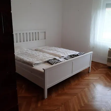 شقة Emese Alma Vendeghaz *
